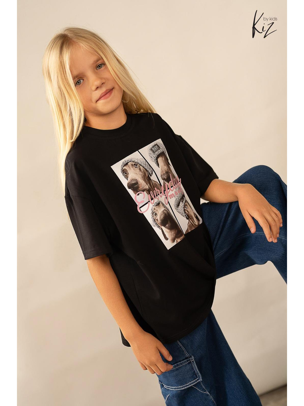 T-shirt czarny piesek z czapką na głowie Kiz by Kids