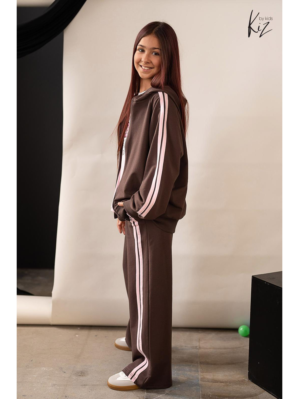 Dres brązowy - bluza rozpinana + spodnie szerokie Kiz by Kids