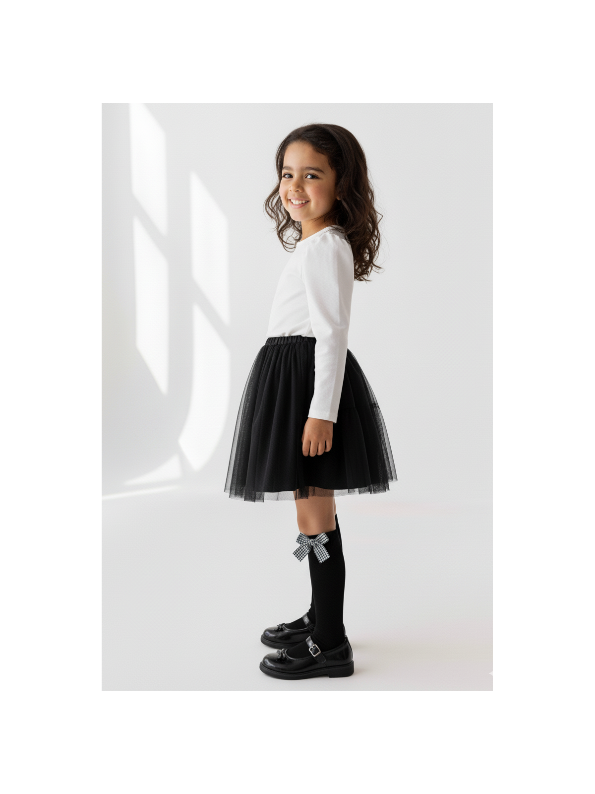 Podkolanówki czarne z kokardkami w pepitkę