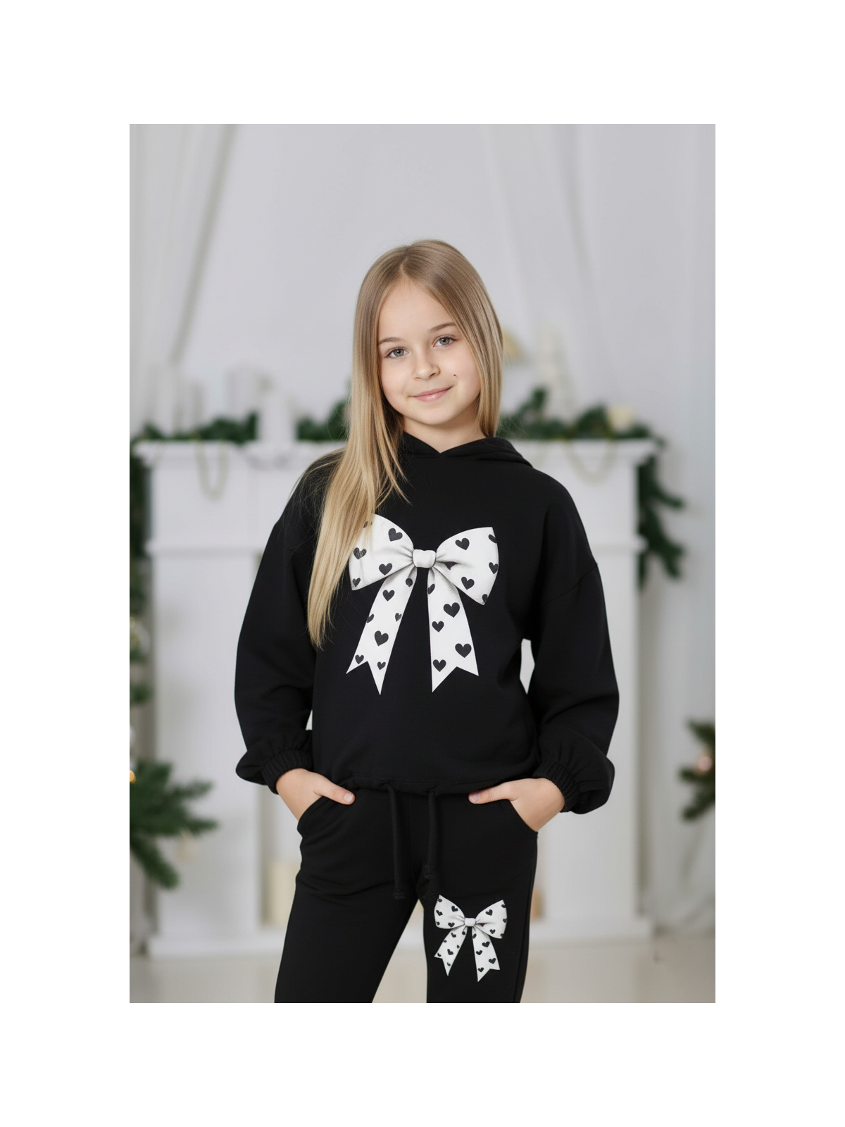 Czarna bluza z kapturem i kokardą Qba Kids